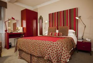 bedroom 1 sm.jpg